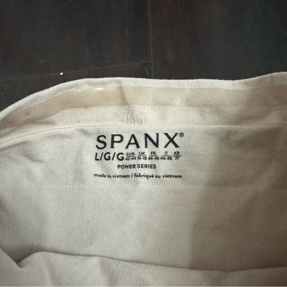 NWOT SPANX higher Power Panties - L - Picture 5 of 5
